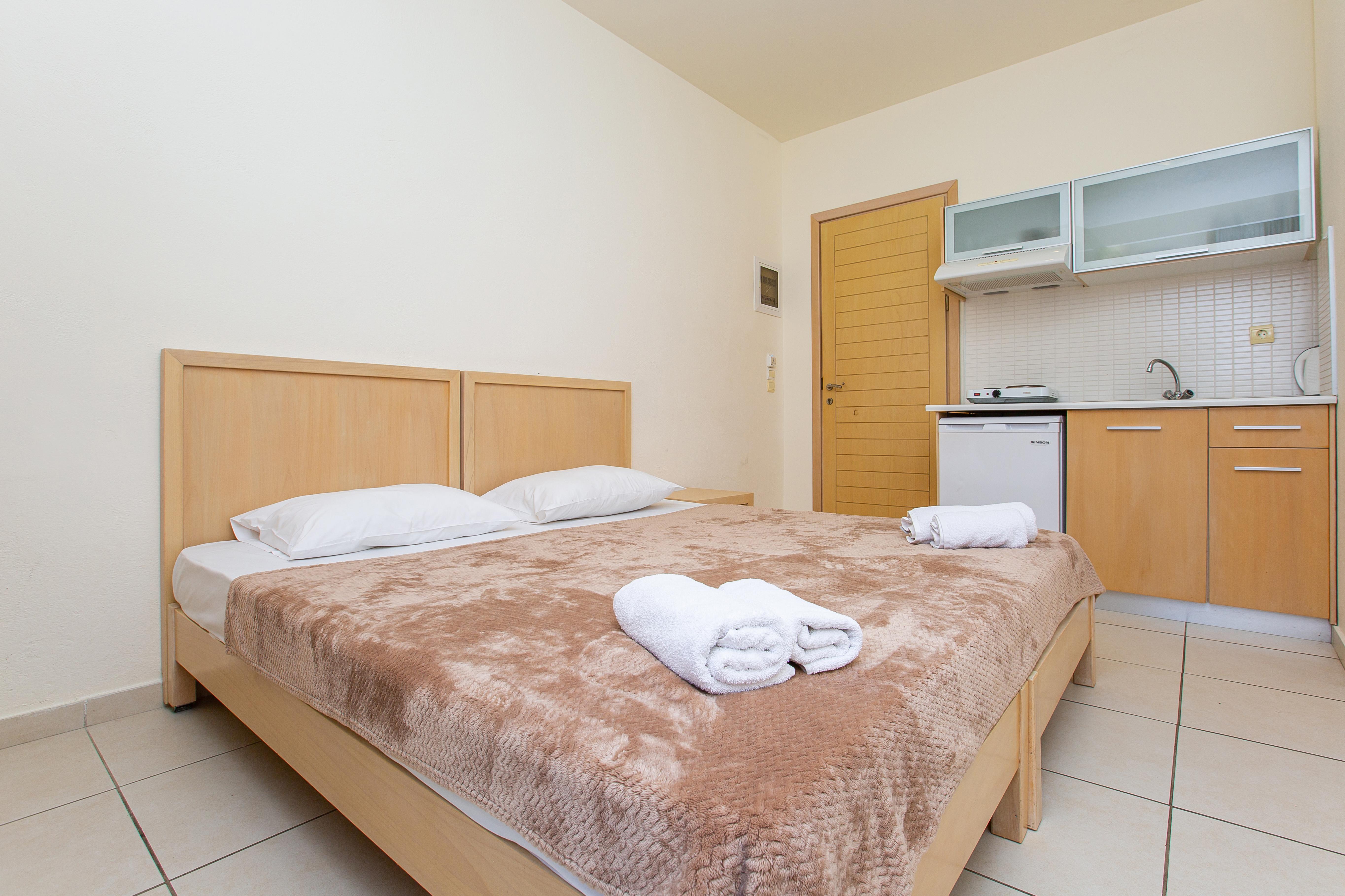 Hermes Hotel Malia Exterior photo