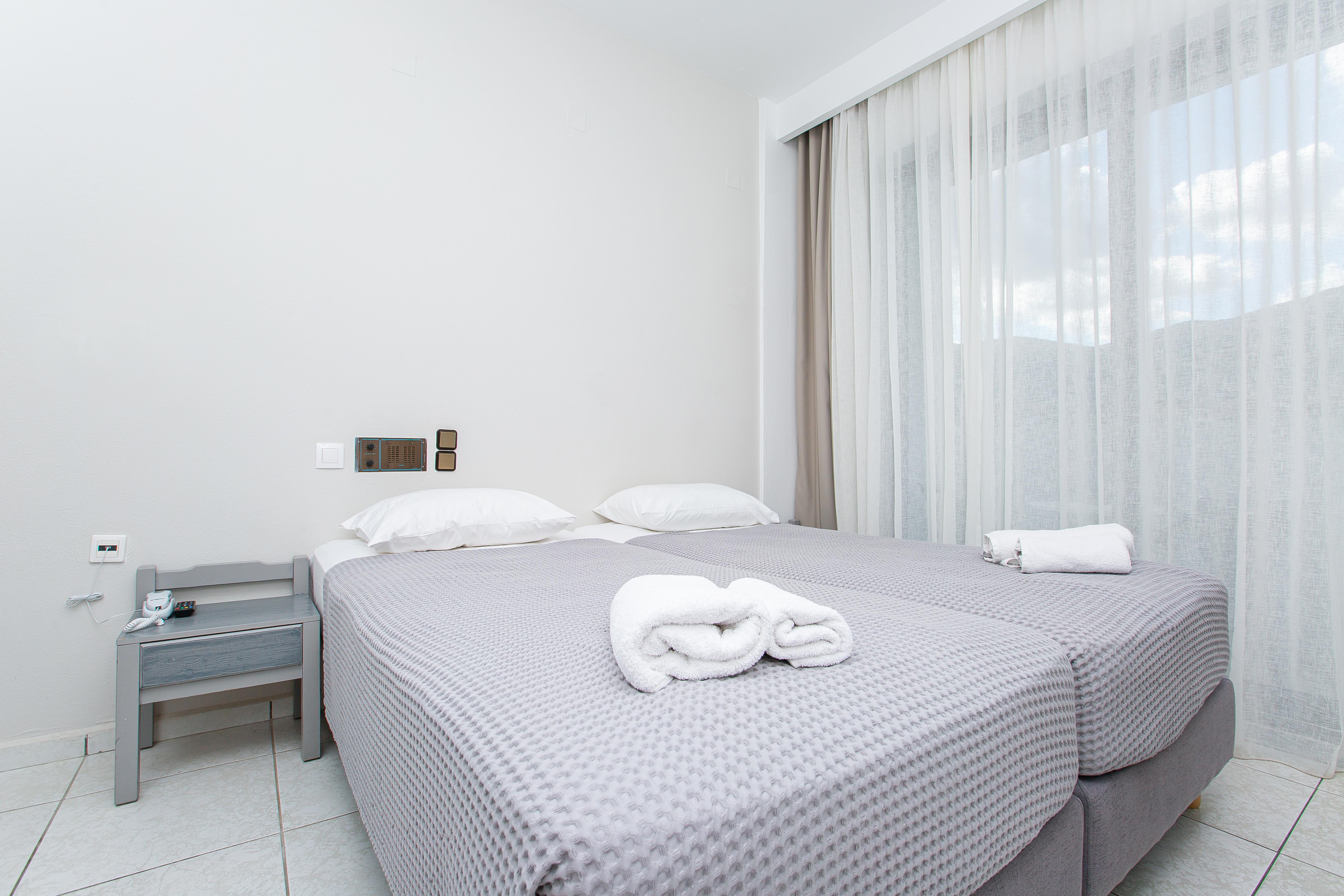 Hermes Hotel Malia Exterior photo